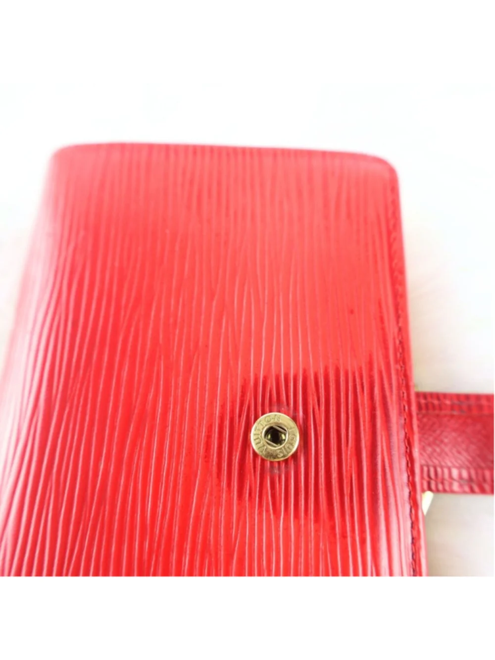 Preowned Louis Vuitton Epi Continental Veinnoiserie in Castilean Red Women Walle